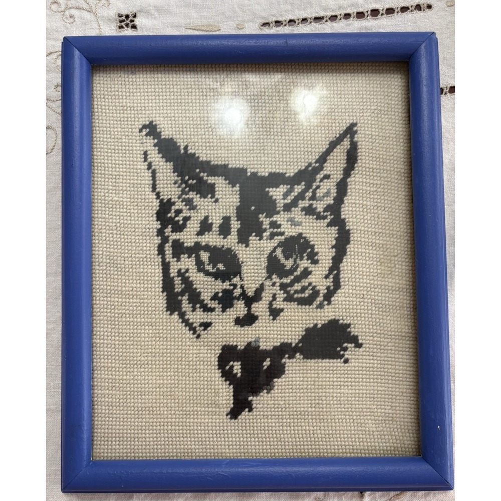 VTG Needlepoint Cross Stitch Framed Cat Artist Signed Black & White 10" X 13" - Picture 2 of 7